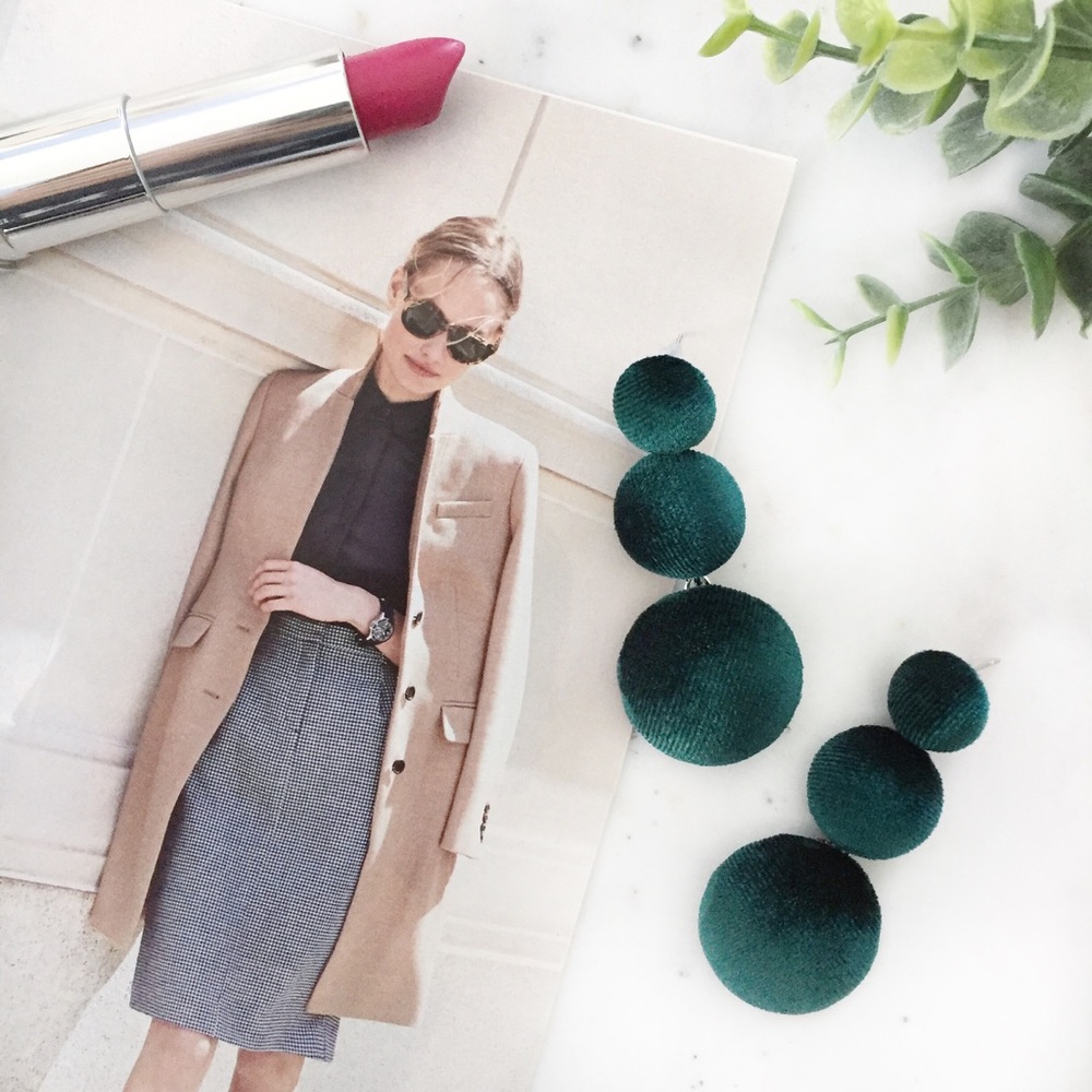 "Lizzie" Earrings || Emerald Green Velvet Bon Bon